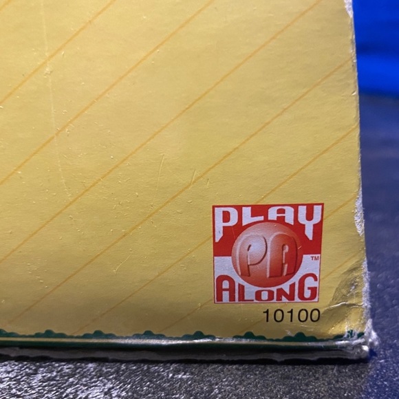 Cabbage Patch Doll Vintage 2004 NIB Beautiful blond hair and freckles NWT - Picture 4 of 16